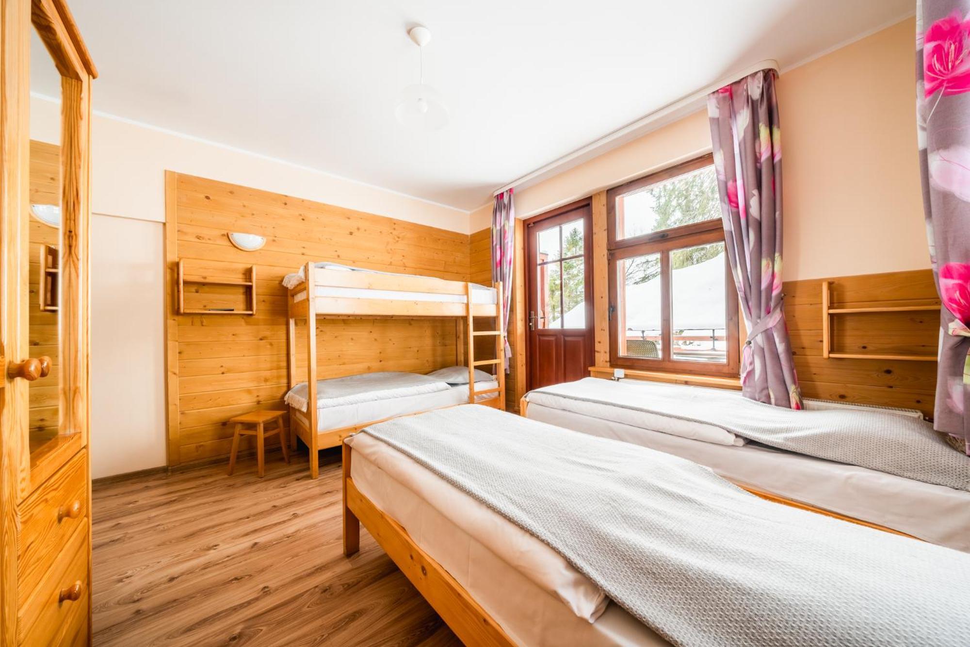 Hotel Schronisko Pttk Orlica Szczawnica Esterno foto